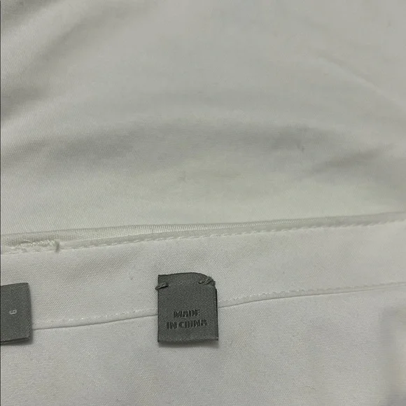 Vince Crisp White Side Buckles EUC Chino Bermuda Shorts Size 6 EUC - Picture 7 of 11